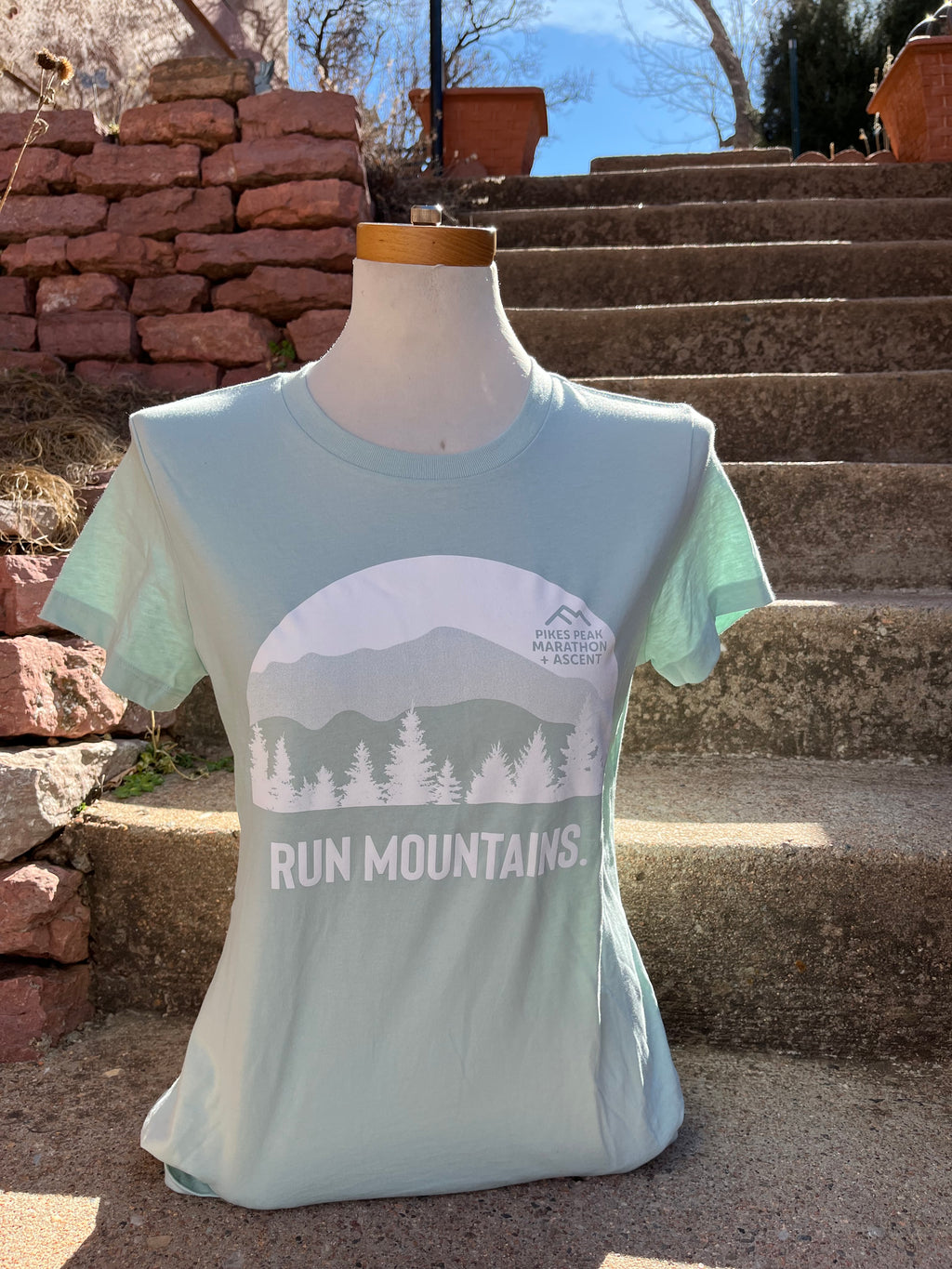 Women's Short Sleeved Run Mountains Light Green